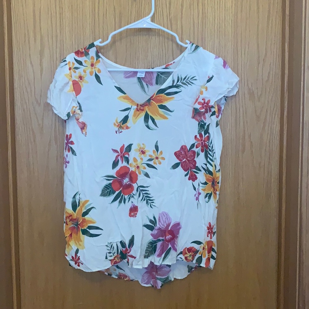 Old Navy white floral top size L
